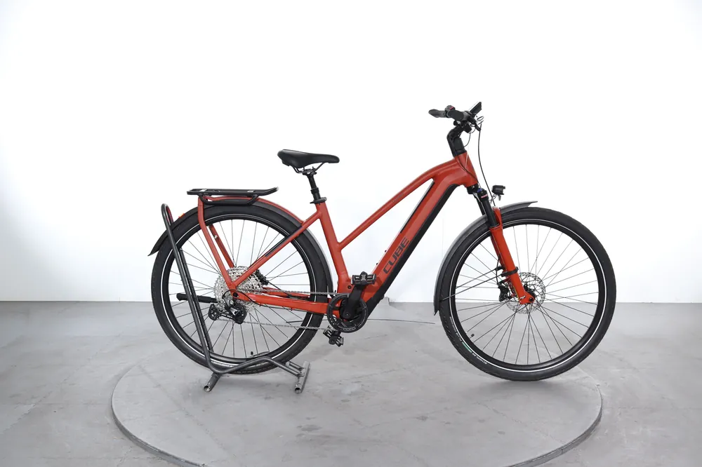 Koop Vandaag Cube Kathmandu Hybrid EXC